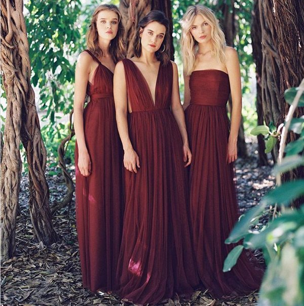 Модные платья для подружек невесты 2020-2021 - тренды, идеи образов на фото
