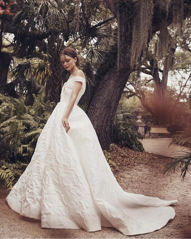 модные свадебные платья 2022 17