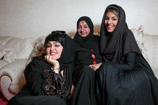 Молодожены узнают друг о друге от родственников