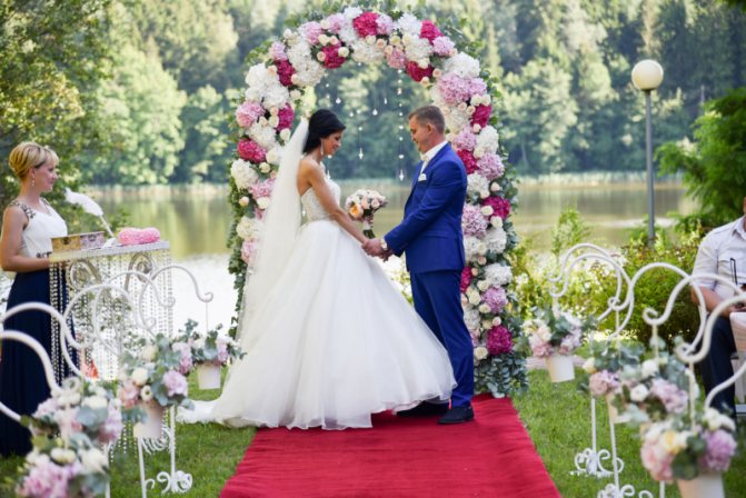 Можно ли выходить замуж в 2022 году: благоприятные дни, когда лучше