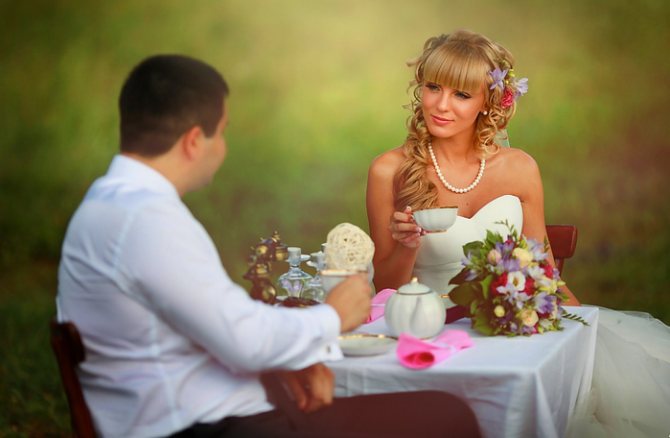 муж и жена на природе