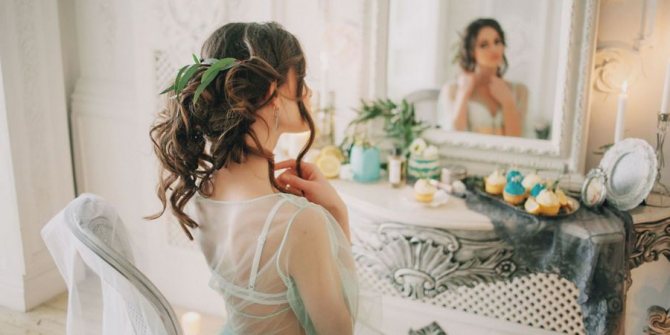 Необходимо приготовить нужные аксессуары и наряд