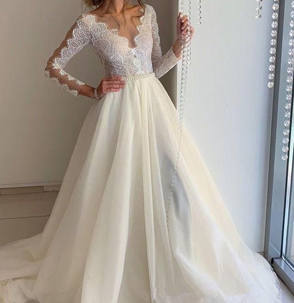 Нюансы выбора свадебного платья для женщин после 40 лет