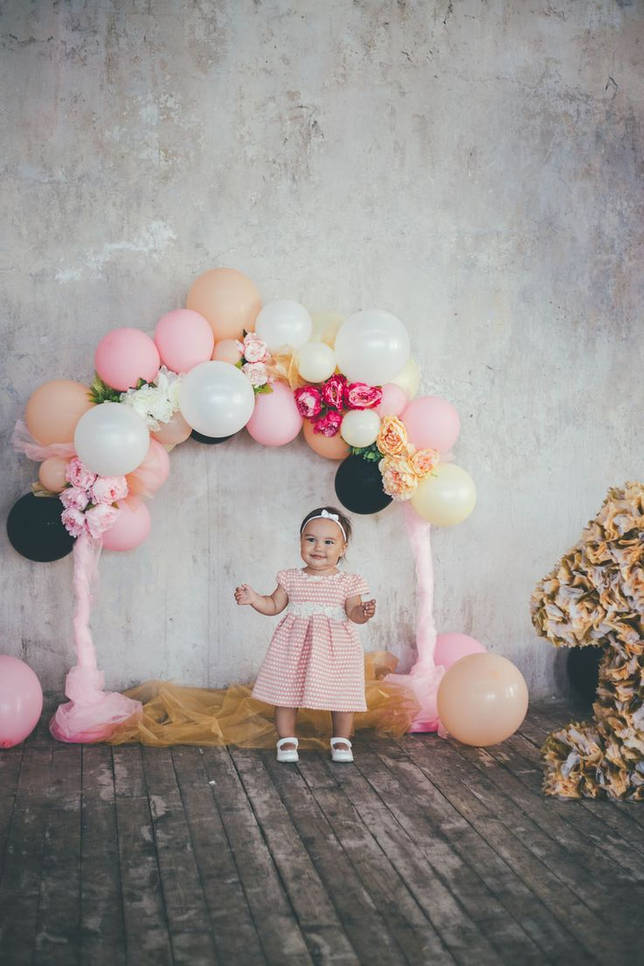 Оформление воздушными шарами и цветами