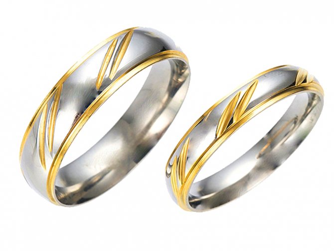 Парные обручальные кольца с огранкой
