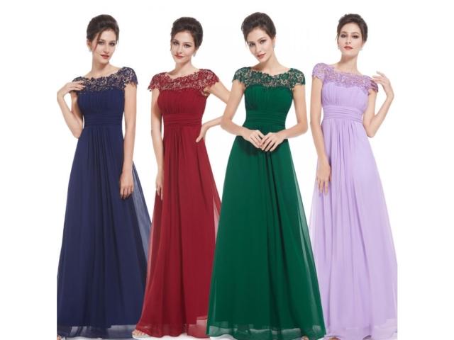 платье на свадьбу в качестве гостей