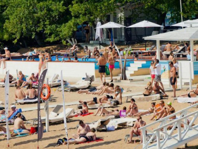 Пляжный клуб Royral Bar Москва