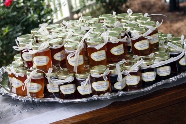 Подарки гостям на свадьбу в баночках