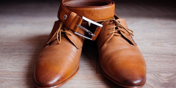 Подбирайте ремень и обувь из идентичного материала