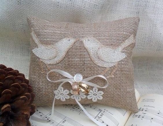 Подушка для колец