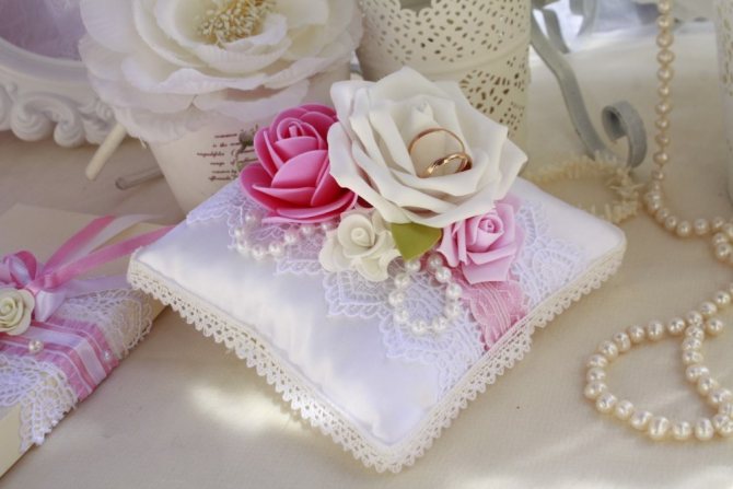 подушка для колец