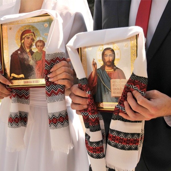 покупать или сшить рушник на свадьбу