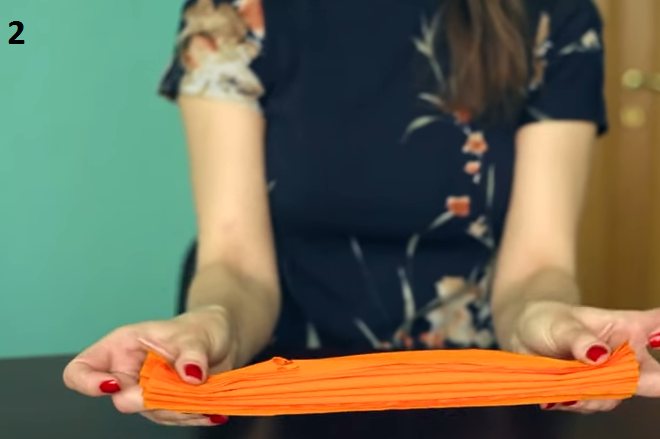 Помпоны из гофрированной бумаги своими руками - 2