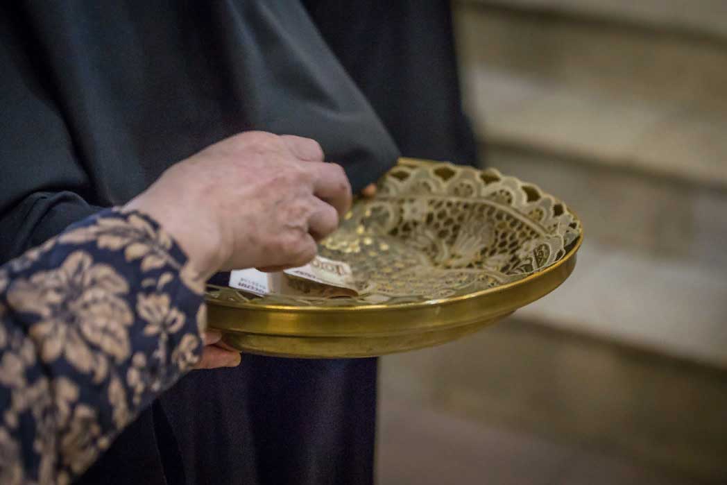 продать обручальное кольцо примета