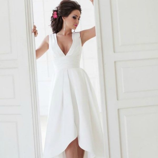 Простое свадебное платье