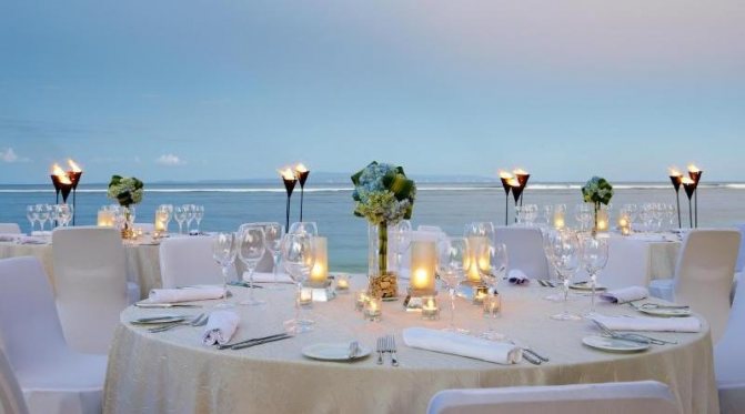 Ресторан с видом на море