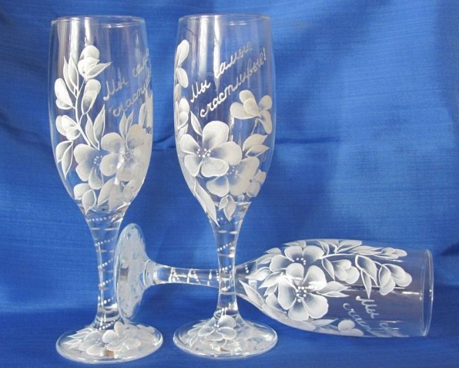 Роспись на свадебных бокалах