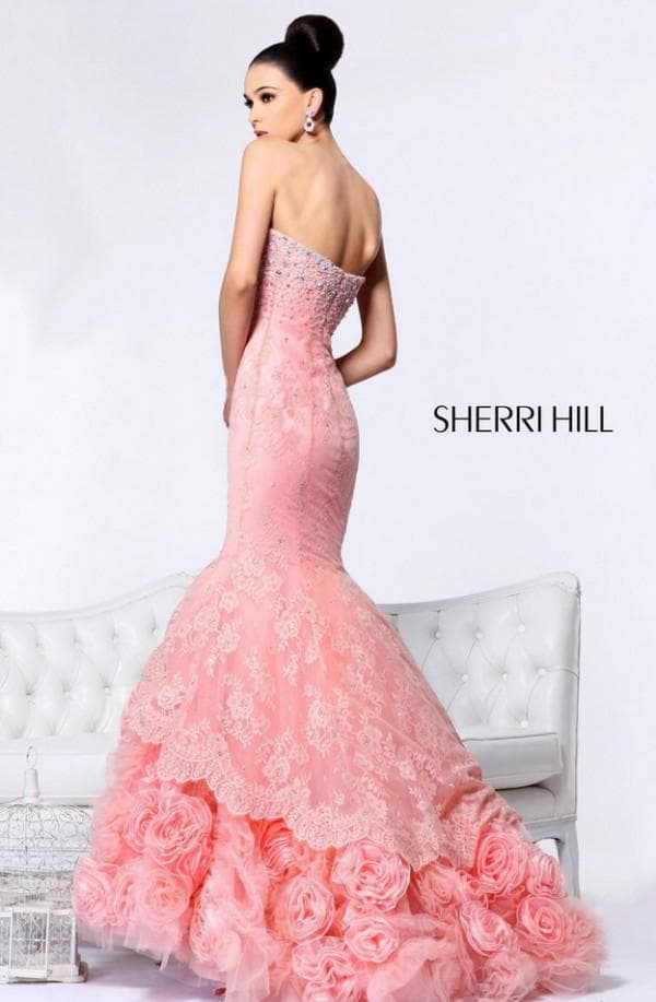 Розовое вечернее платье рыбка