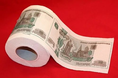 Рулон с деньгами