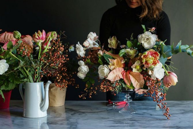 Сборка букета из тюльпанов в свободном стиле