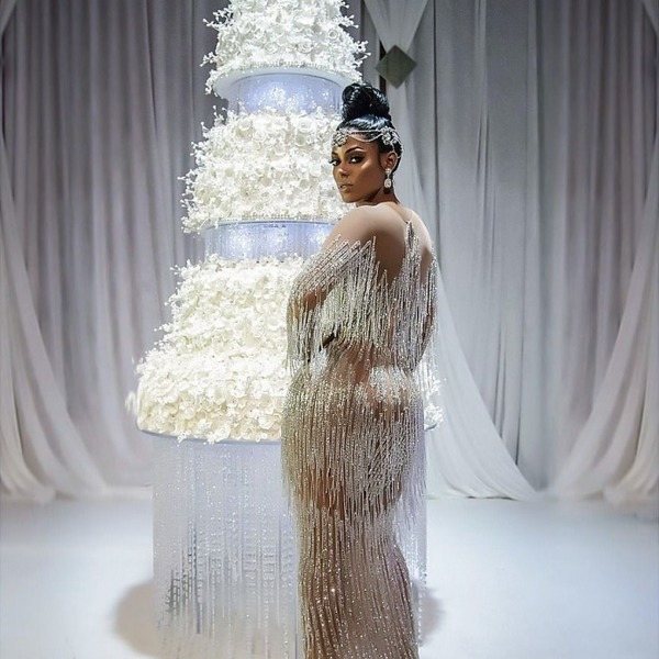 шикарный торт на свадьбу