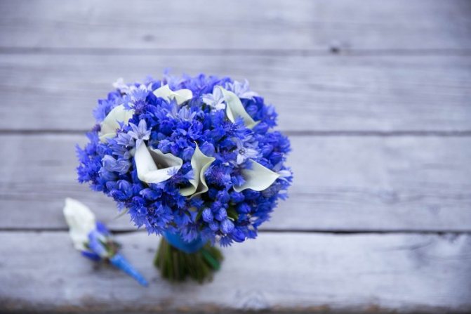 Синий свадебный букет