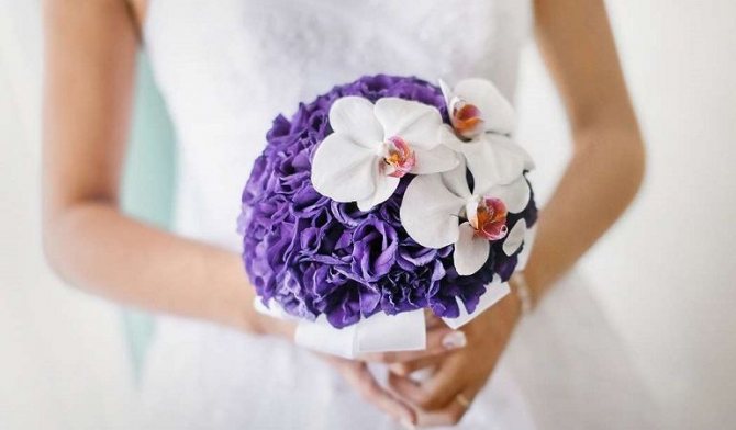 Сиреневый букет невесты