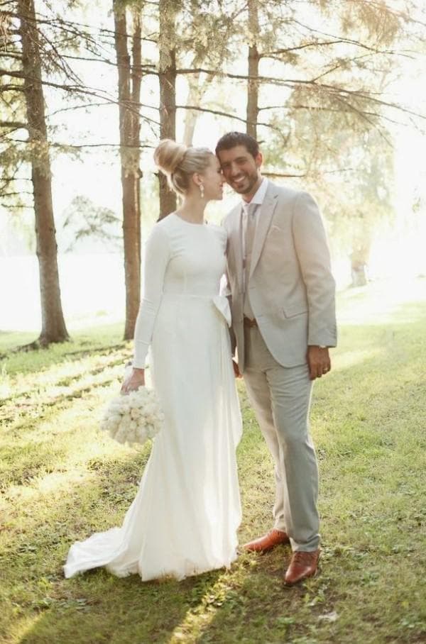 Скромное свадебное платье в пол