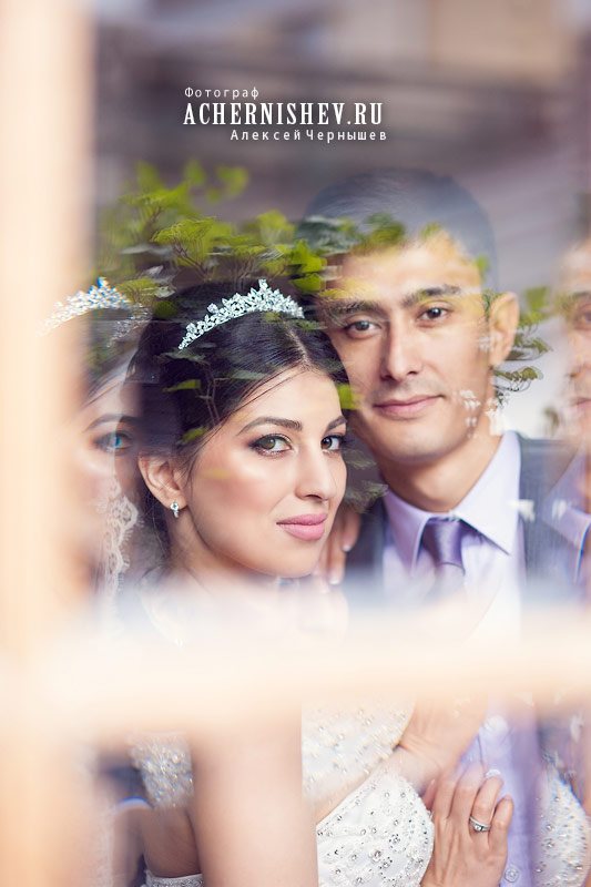 Стеклянные двери на летнюю веранду