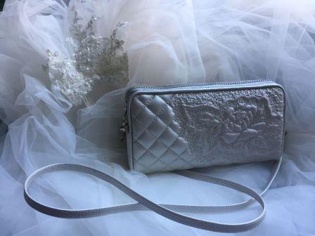Сумочки для невесты на свадьбу