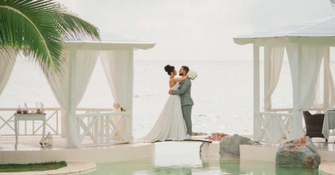 Свадебная церемония в стиле элегантный минимализм