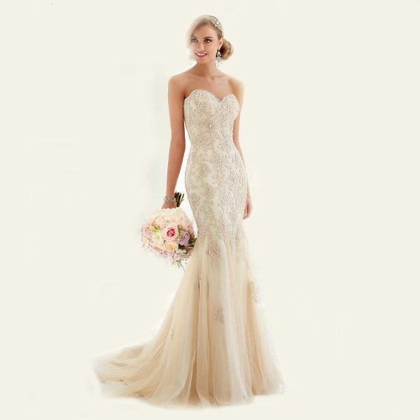 Свадебное платье с кремовым оттенком