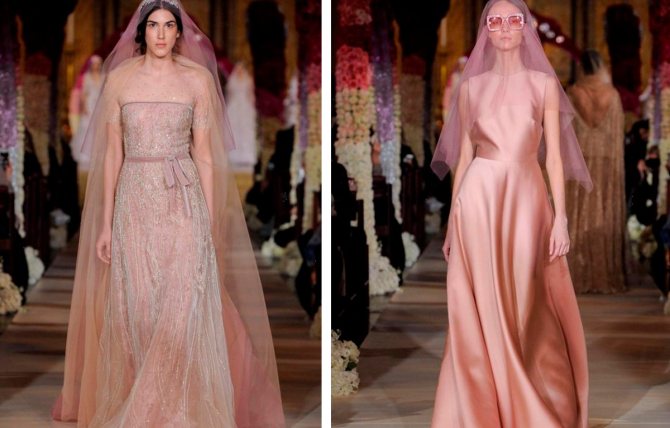 Свадебное платье с персиковым оттенком.