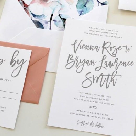 Свадебное приглашение с авторской каллиграфией