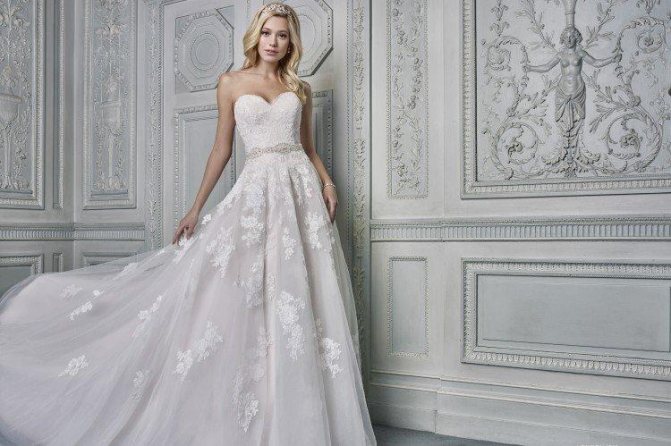 Свадебные платья-бюстье