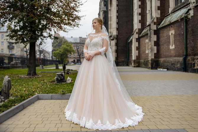 Свадебные платья для полных девушек