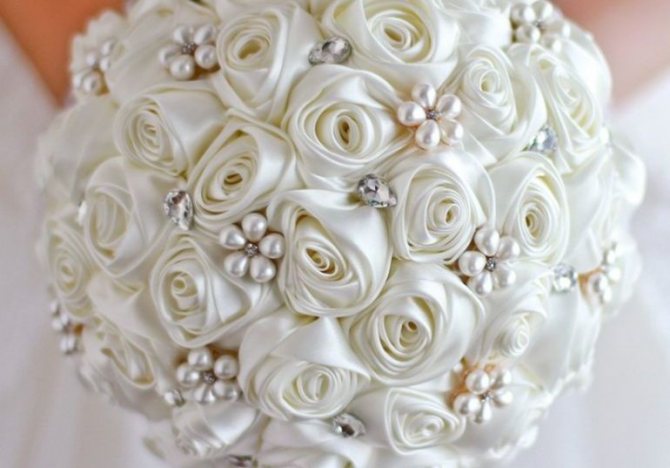 Свадебный букет из лент