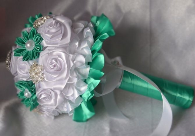Свадебный букет из лент
