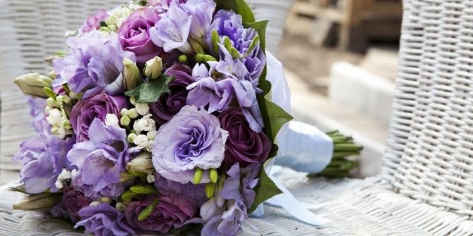 Свадебный букет из сиреневых цветов