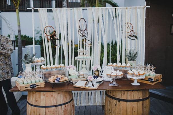 Свадебный кэнди-бар в стиле рустик