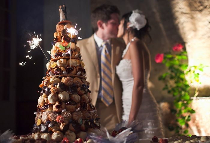 Свадебный торт из пирожных 5