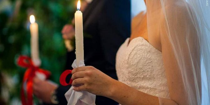 Свечи ищите в церковной лавке