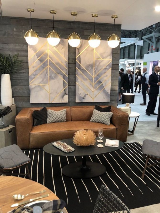 Светильники шары обрамленные металлом