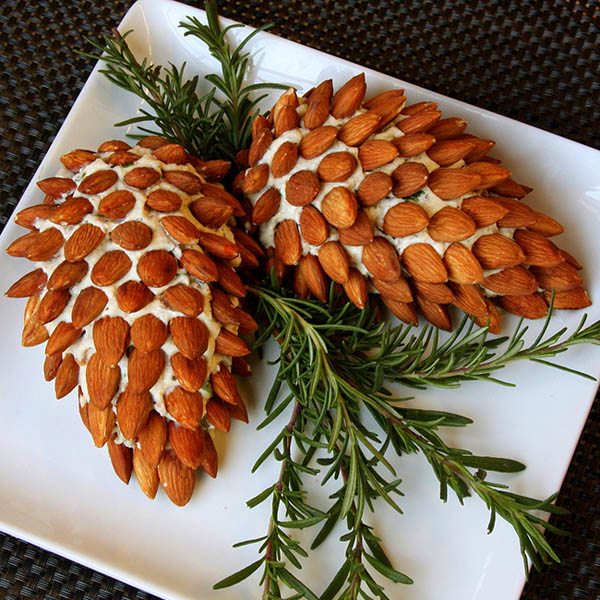 тематическое блюдо на кедровую свадьбу