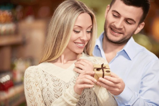 Трогательные поздравления с льняной свадьбой для жены в стихах и прозе