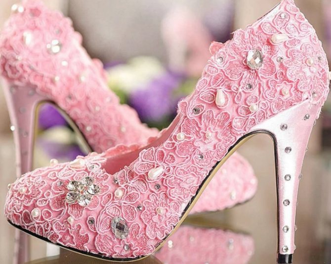 туфли к свадебному платью цвета