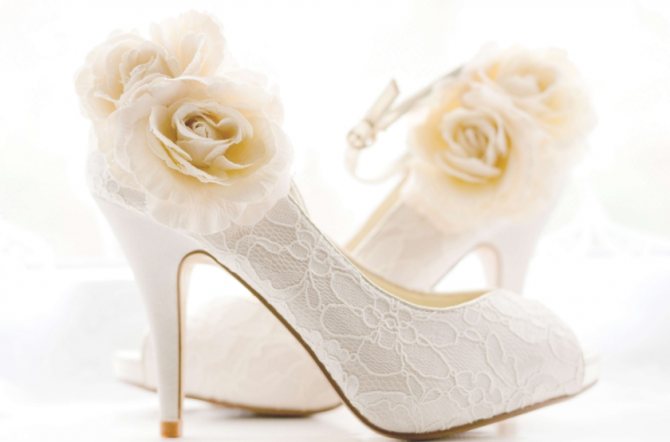 туфли к свадебному платью цвета