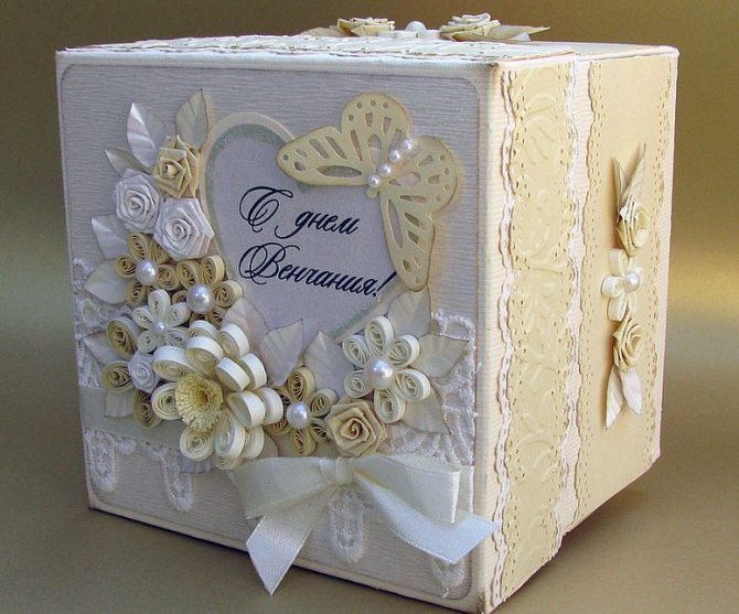 Украшаем свадебную коробку - нежные цвета