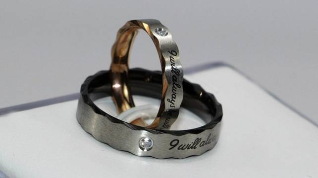 украшения в подарок для жены