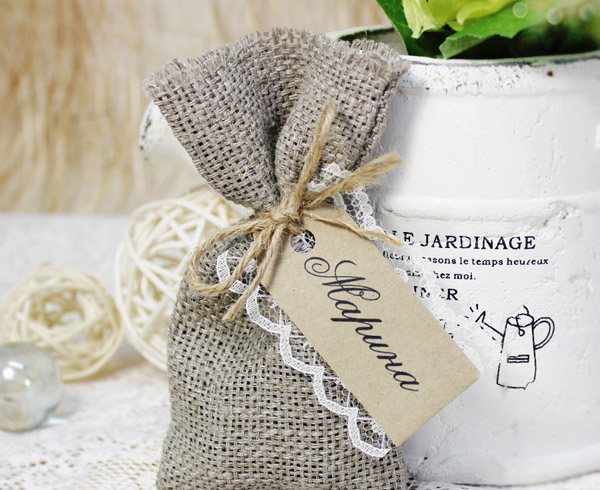 Упаковка из льна для подарков